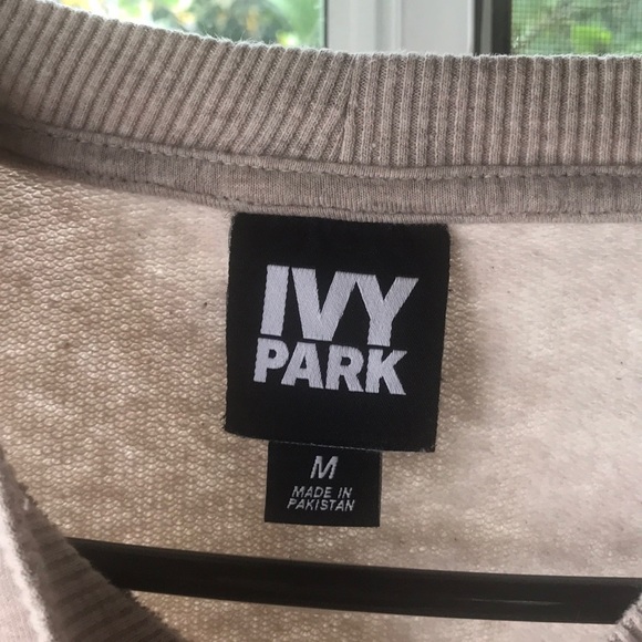 IVY Park tan sweatshirt size Medium - Picture 7 of 8